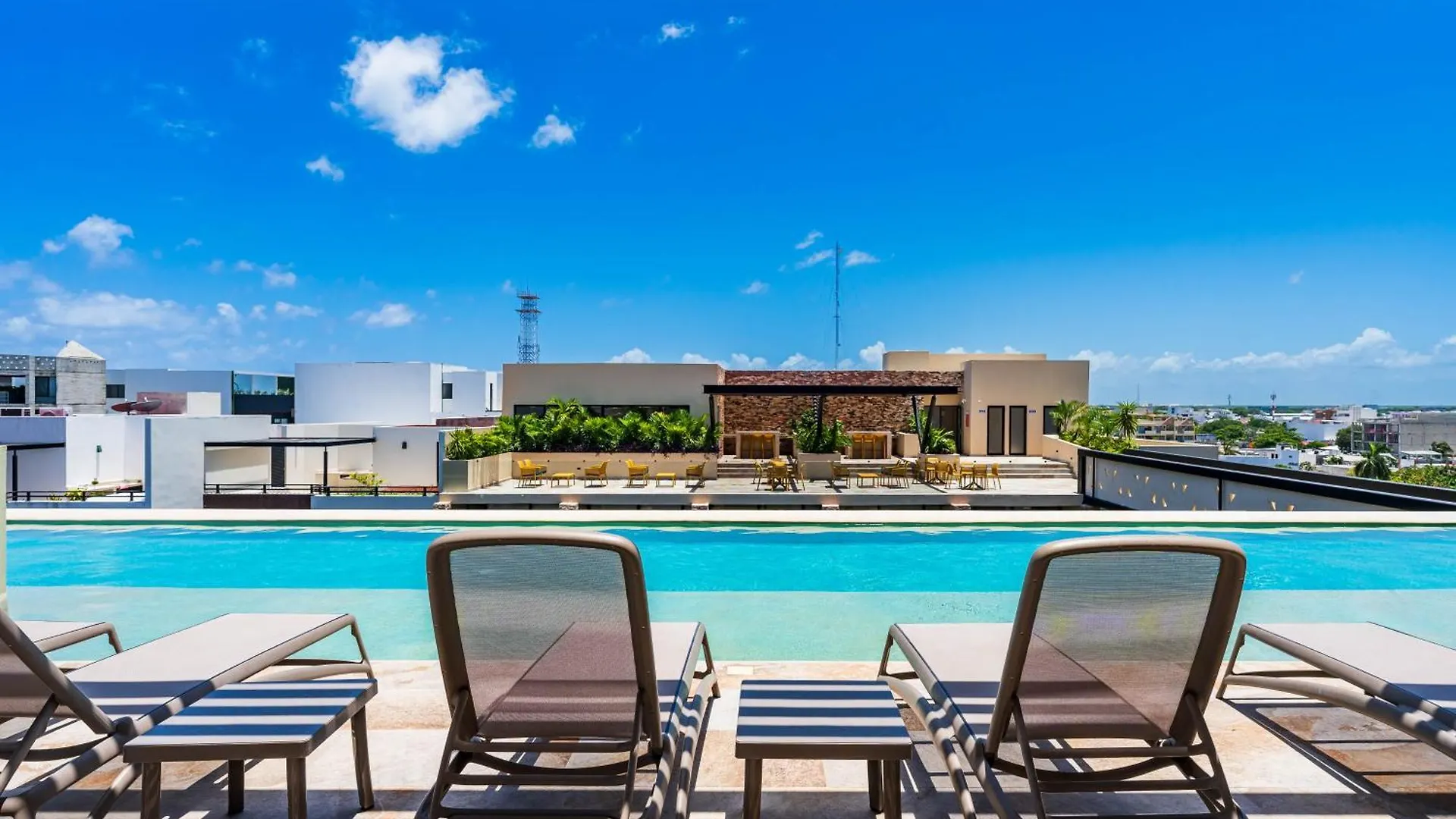 'Syrena Luxury Caribbean' Heart Of Playa Del Carmen - Fast Wi-Fi - Sea Views Aparthotel